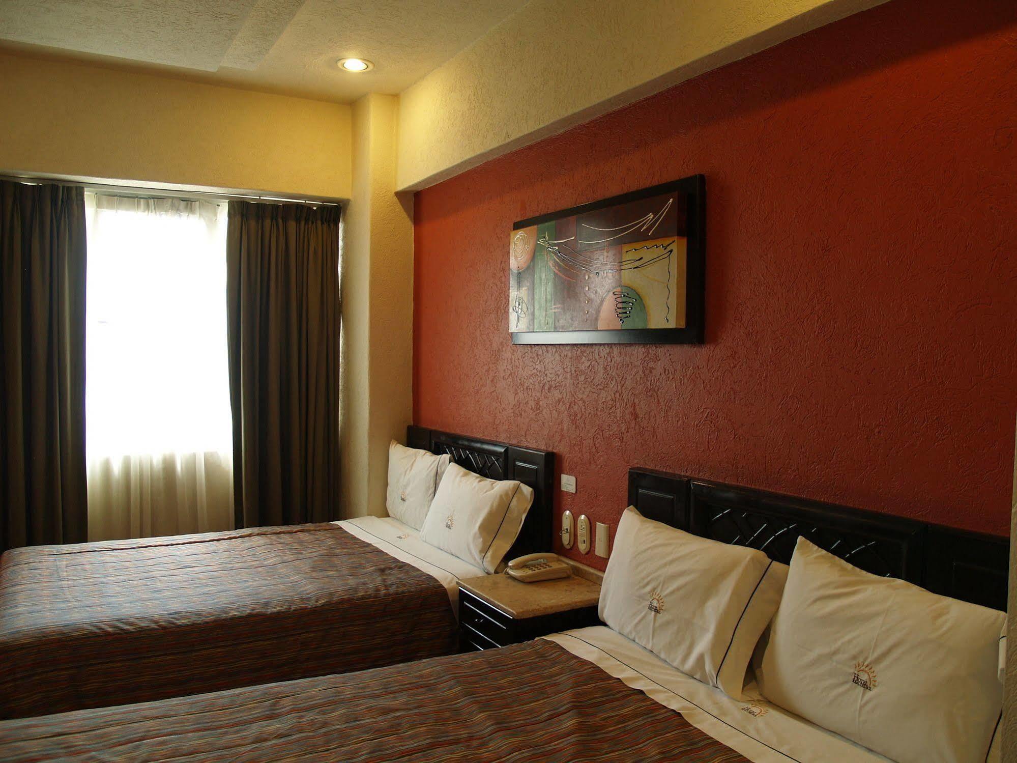 Hotel Real Del Sol - Zona Expo e Industrial Guadalajara Esterno foto